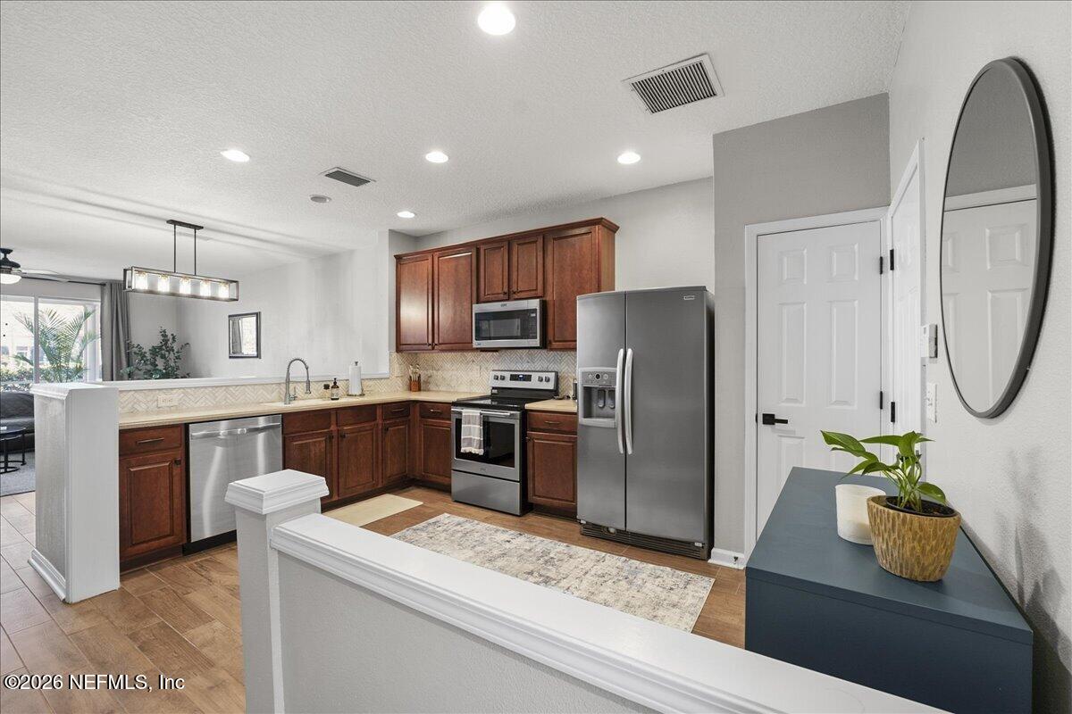 3726 Windmaker Way Jacksonville, FL 32224 - Photo 5 of 50 Fully-Equipped Kitchen