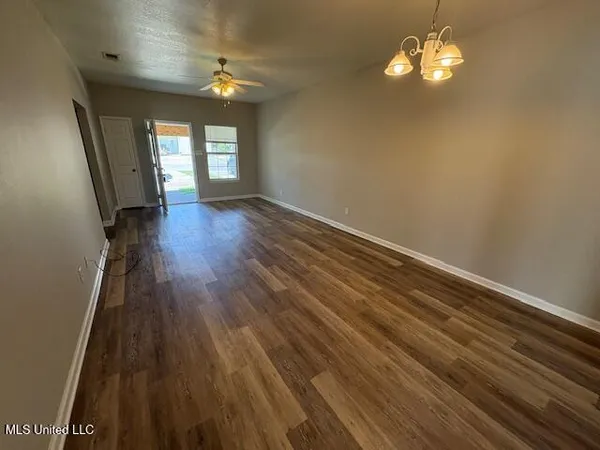 $1,200 | 15074 Deer Creek Drive, Unit B, D'Iberville, MS 39540