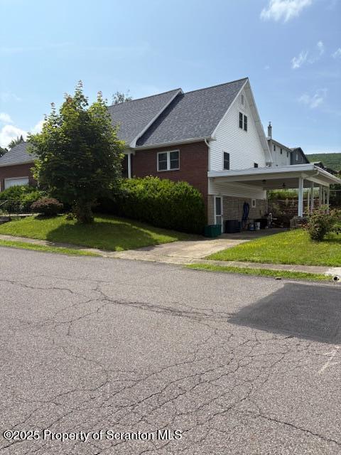 1050 Robert Road Old Forge, PA 18518 - Photo 3 of 33 Side