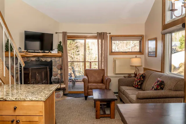$299,000 | 111 Bridge Run Lane, Unit 111, Lutsen, MN 55612