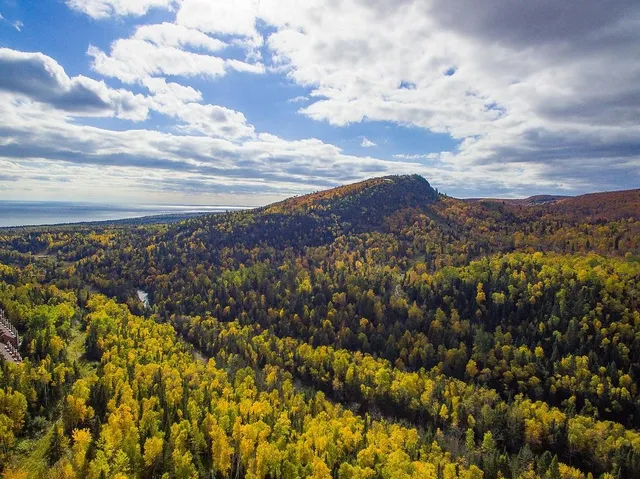 $299,000 | 111 Bridge Run Lane, Unit 111, Lutsen, MN 55612