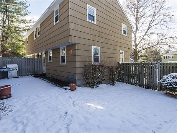 22 Charles Road, Unit 22 Winchester, MA 01890 - Photo 15 of 15