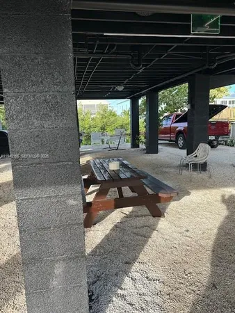 $680,000 | 74 Pelican Lane, Big Pine Key, FL 33043