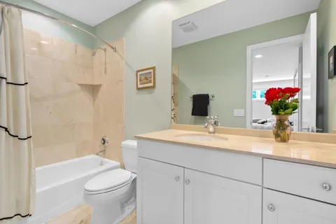 $1,450,000 | 2751 North Greenview Avenue, Unit A, Chicago, IL 60614