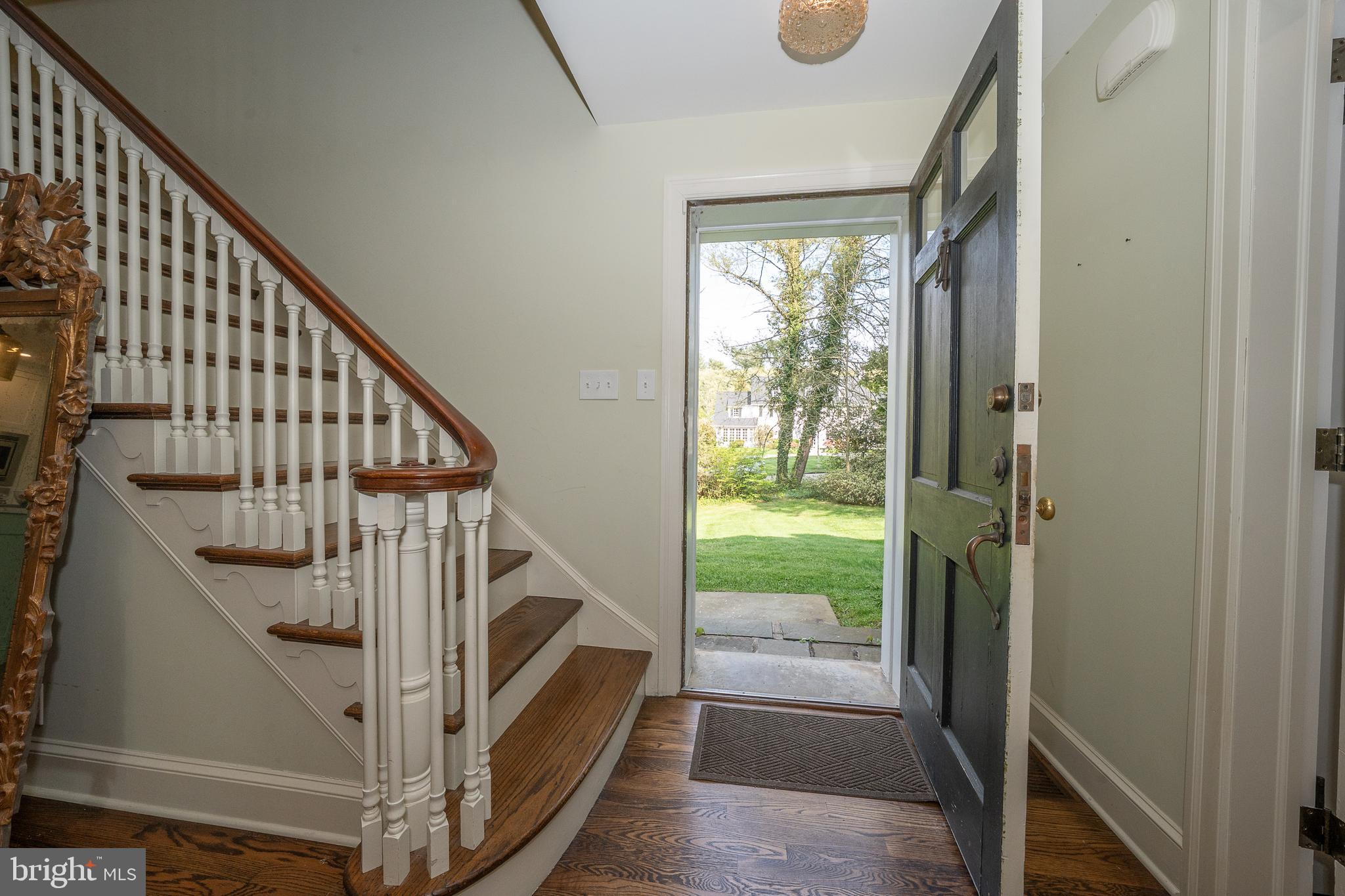 510 Lynmere Road Bryn Mawr, PA 19010 - Photo 3 of 44