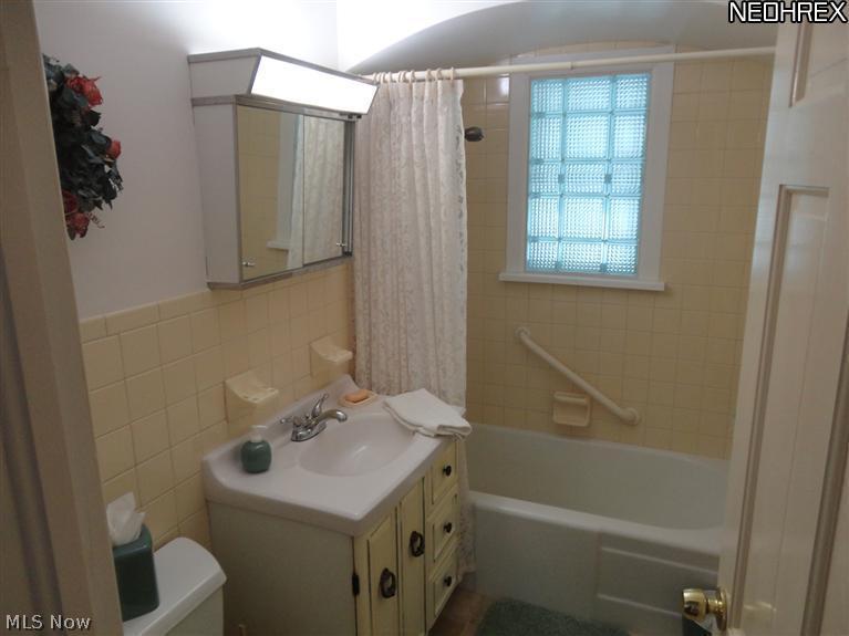 3213 9th Street Northwest Canton, OH 44708 - Photo 8 of 12 Gallery Image 8
