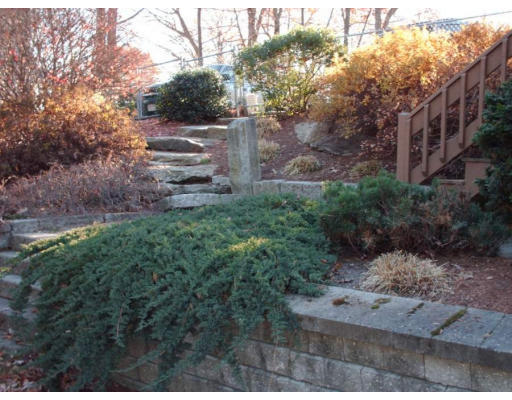 45 Deerfield Road Shrewsbury, MA 01545 - Photo 18 of 22 Gallery Image 18