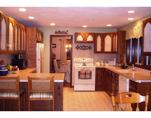 45 Deerfield Road Shrewsbury, MA 01545 - Photo 7 of 22 Gallery Image 7