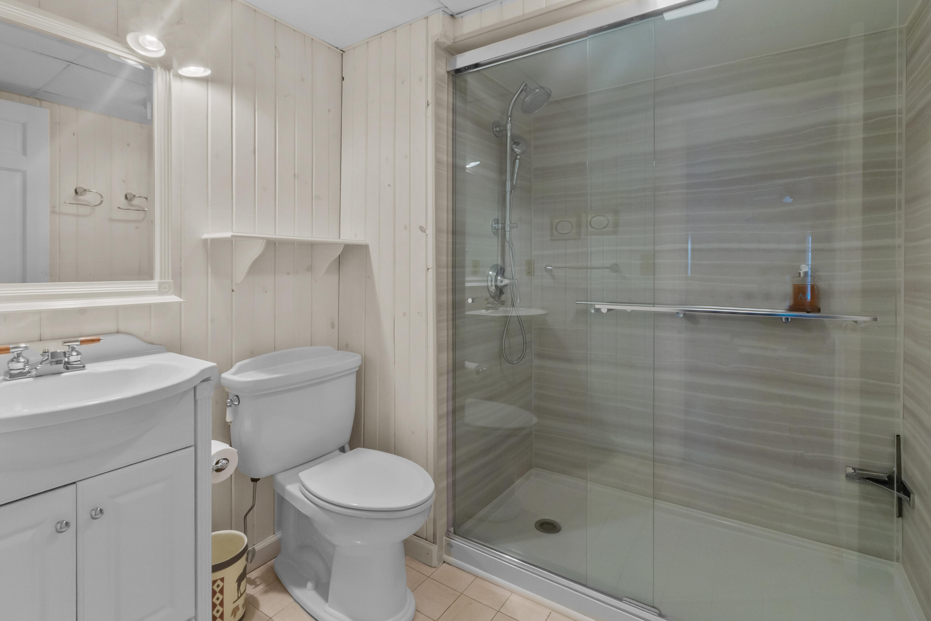 9 Dartmouth Road Williams Bay, WI 53191 - Photo 24 of 49 ff1 Full Bath on Lower Level