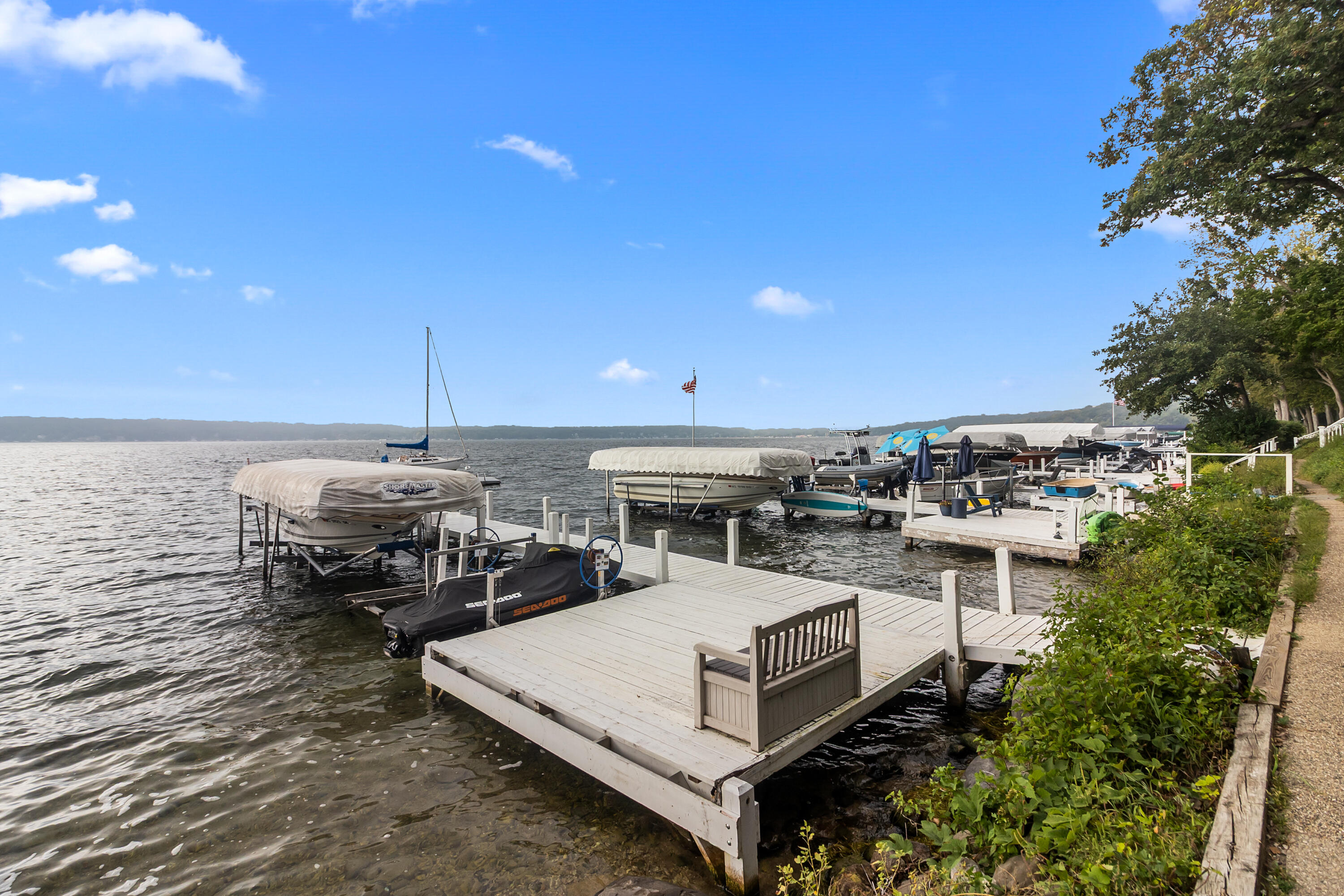 9 Dartmouth Road Williams Bay, WI 53191 - Photo 5 of 49 xx9 Private Pier