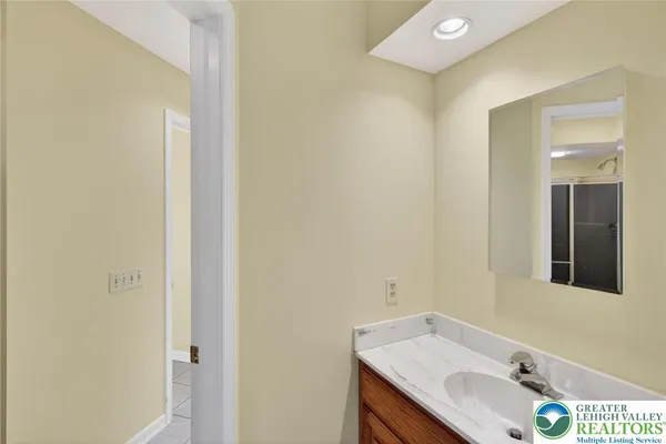 $850,000 | 3190 Sheffield Drive, Emmaus, PA 18049