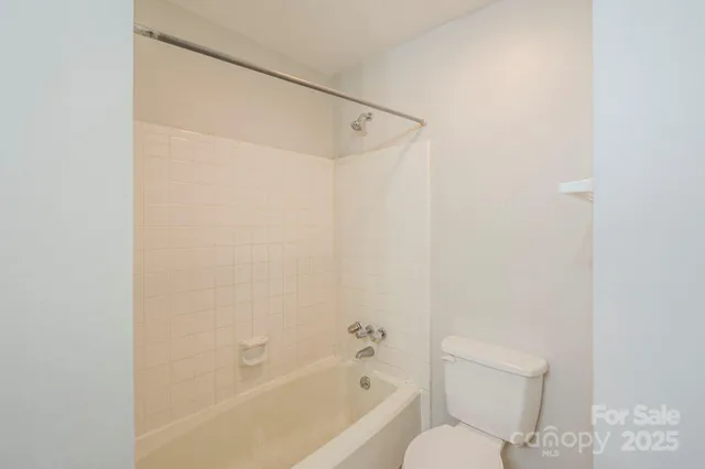 $370,000 | 6410 Pineburr Court, Charlotte, NC 28211