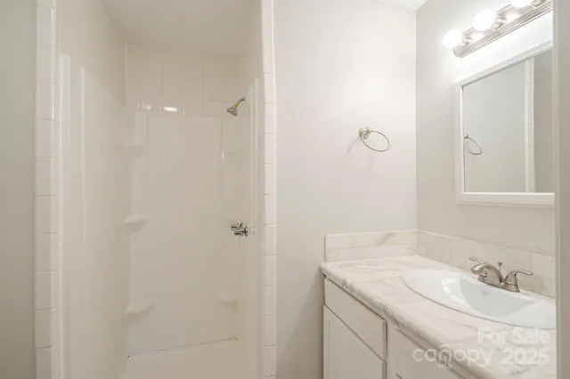 $370,000 | 6410 Pineburr Court, Charlotte, NC 28211