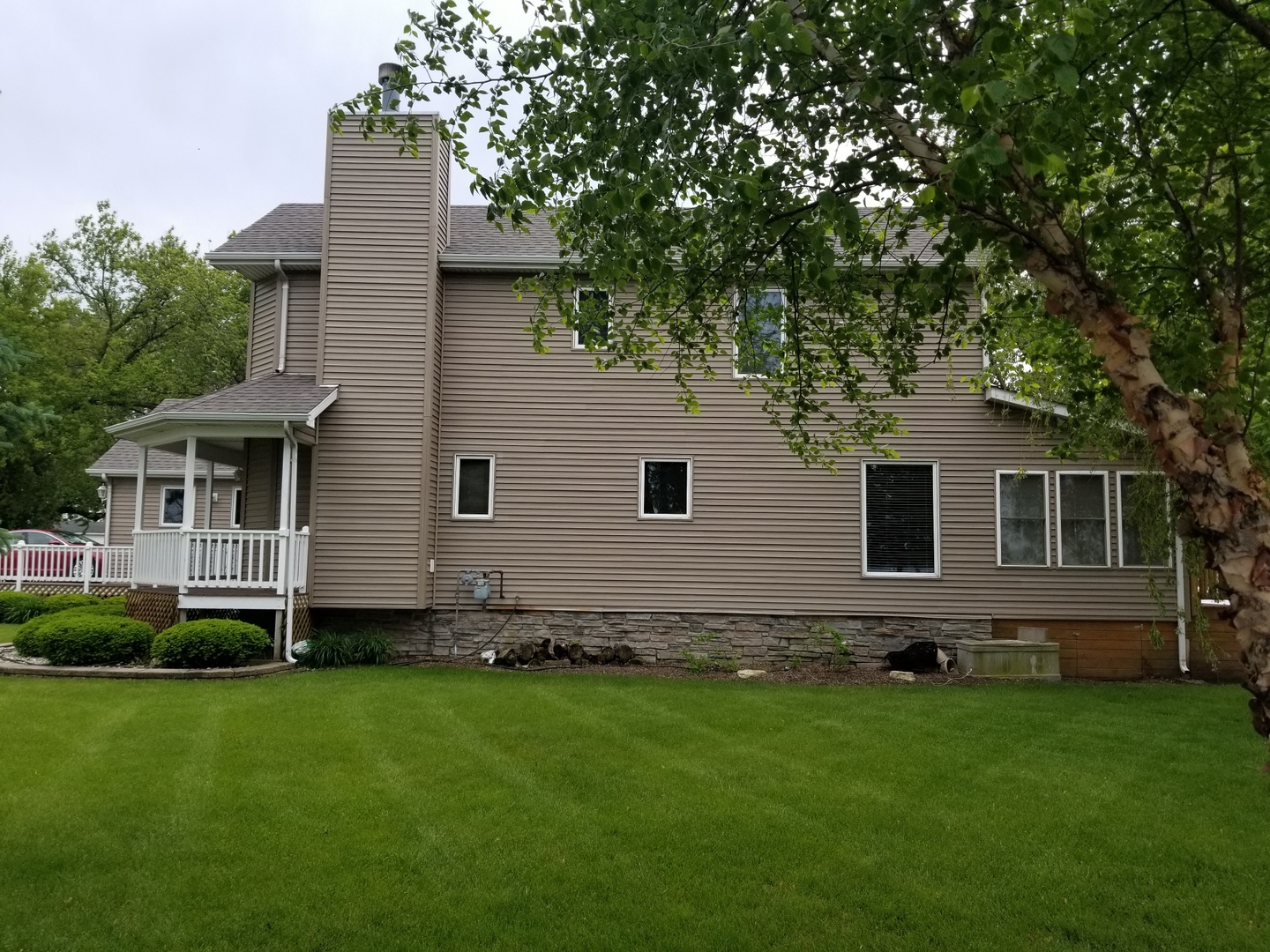 192 Eagle Point Road Fox Lake, IL 60020 - Photo 3 of 10