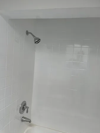 $3,100 | 206 Concord Street, Unit 1, Newton, MA 02462