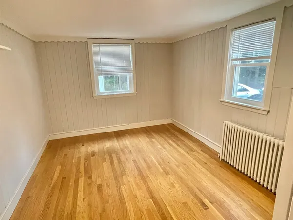 $3,100 | 206 Concord Street, Unit 1, Newton, MA 02462