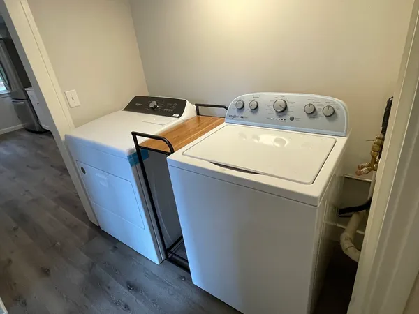 $3,100 | 206 Concord Street, Unit 1, Newton, MA 02462