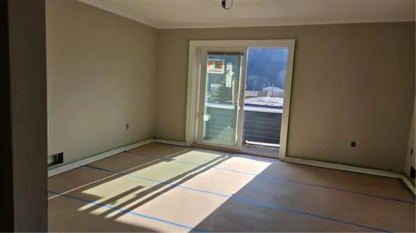 $1,100 | 199 Broadway Avenue, New Kensington, PA 15068