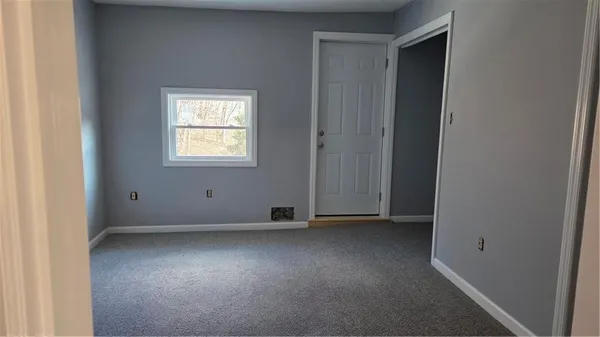 $1,100 | 199 Broadway Avenue, New Kensington, PA 15068