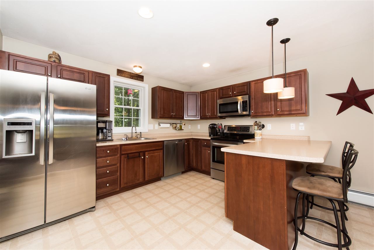 21 Deerfield Road Northwood, NH 03261 - Photo 5 of 40 Gallery Image 5