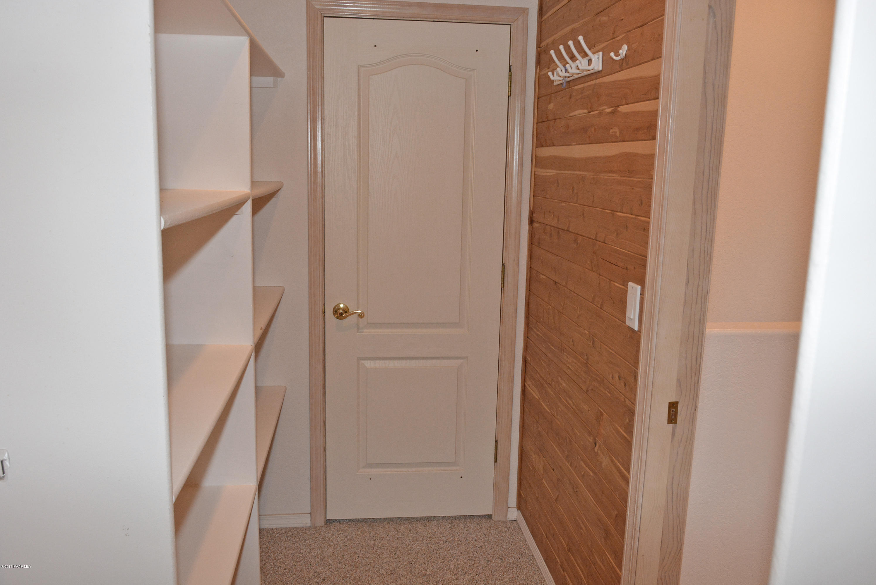 2850 West Bard Ranch Road Prescott, AZ 86305 - Photo 17 of 30 Master Closet