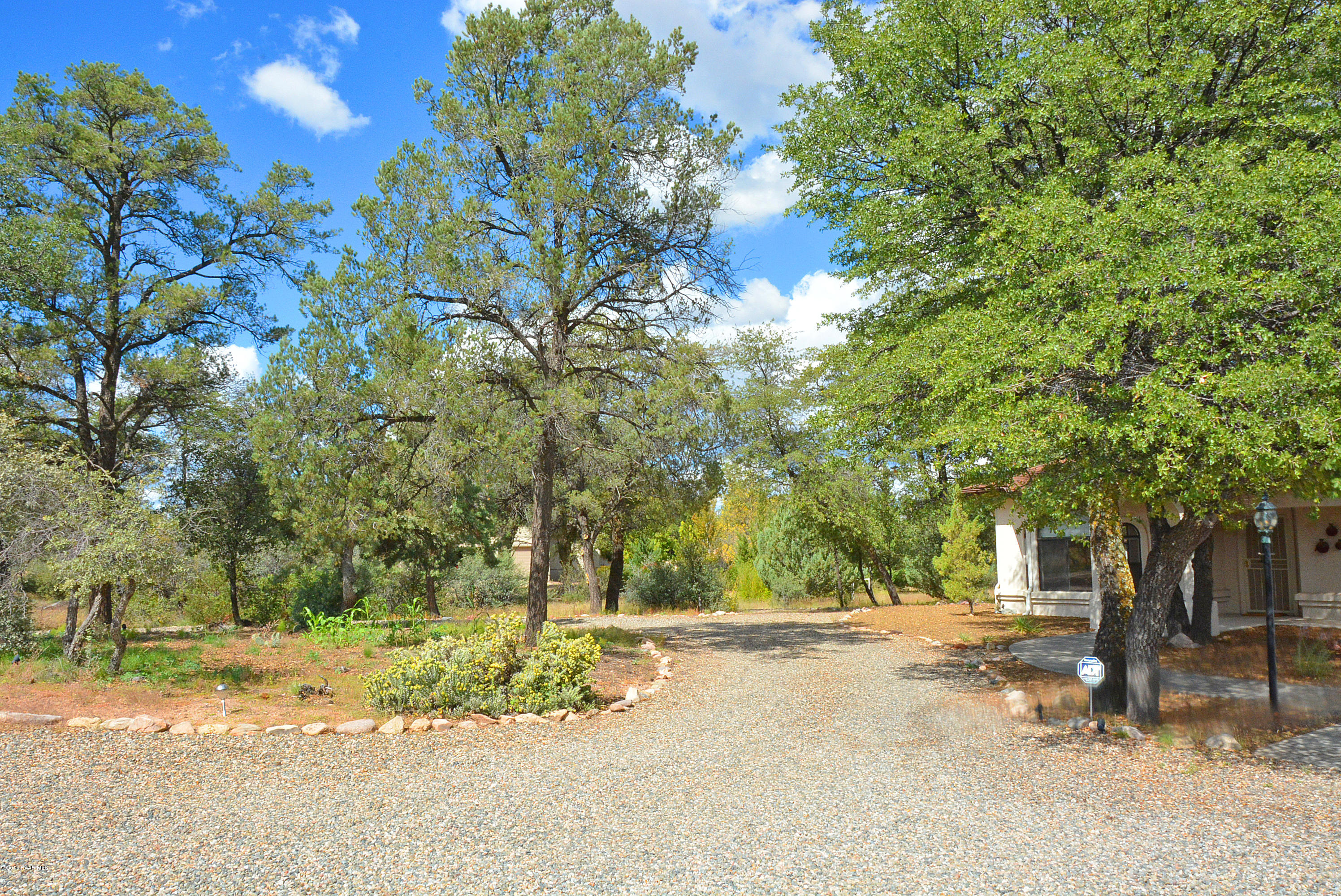 2850 West Bard Ranch Road Prescott, AZ 86305 - Photo 18 of 30 U-Driveway