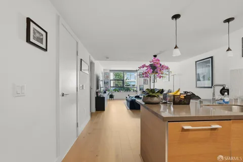 $899,000 | 420 Mission Bay Boulevard North, Unit 120, San Francisco, CA 94158