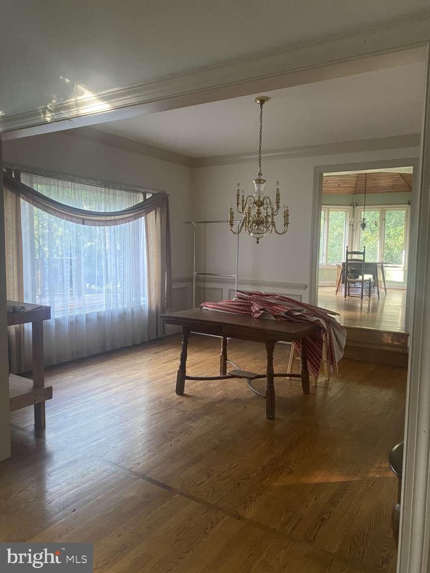 44 Frederick Way Kirkwood, PA 17536 - Photo 10 of 50 a living room with furniture and a window