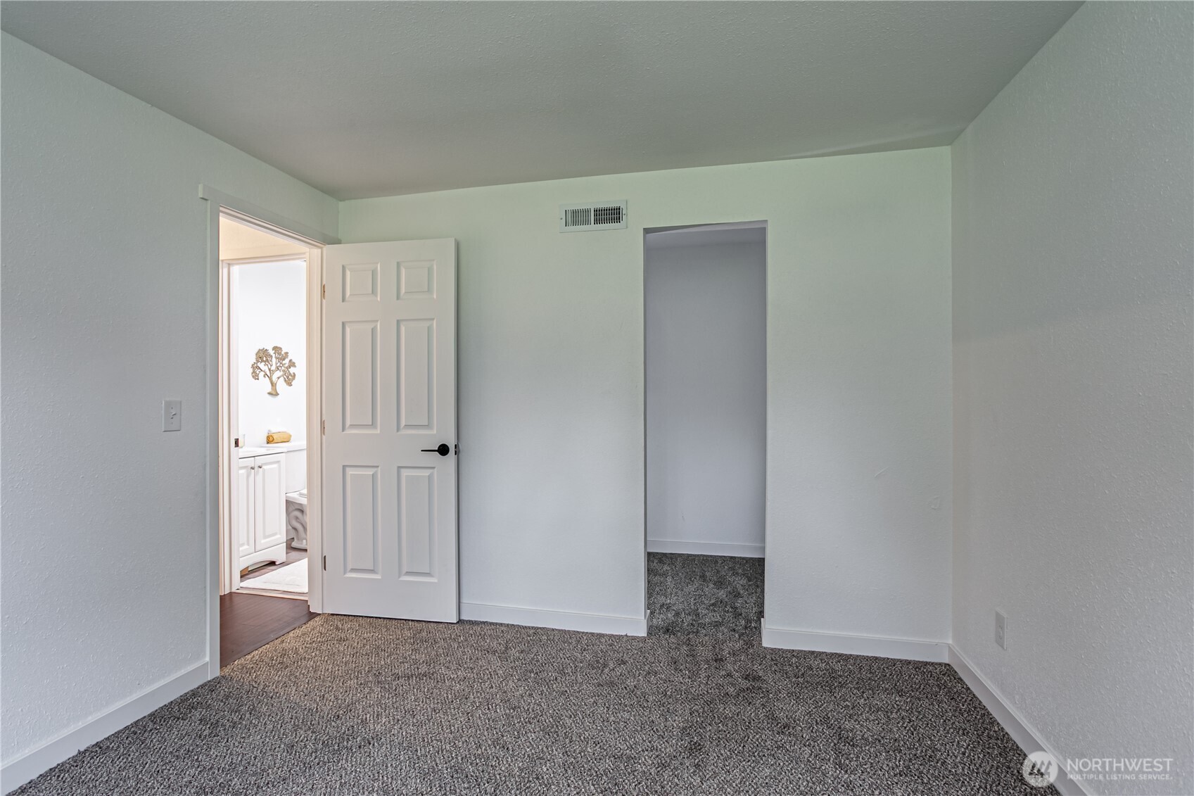 33205 35th Avenue Southwest Federal Way, WA 98023 - Photo 12 of 23