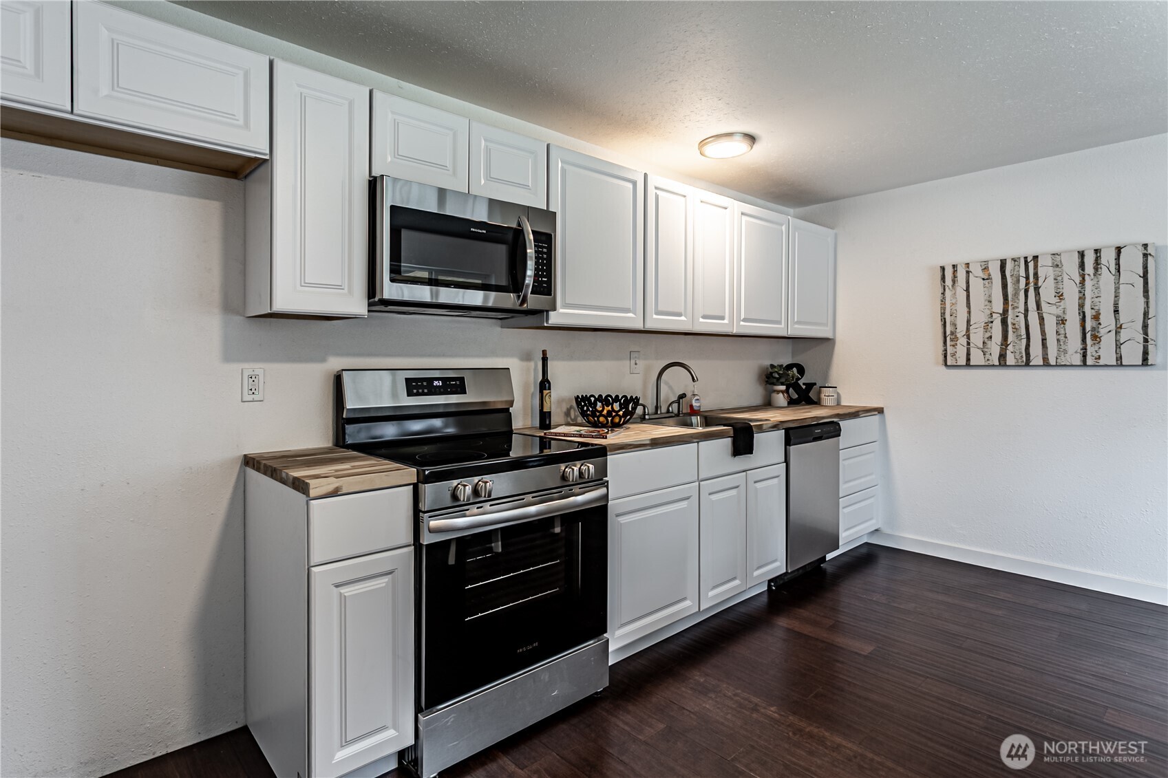 33205 35th Avenue Southwest Federal Way, WA 98023 - Photo 6 of 23