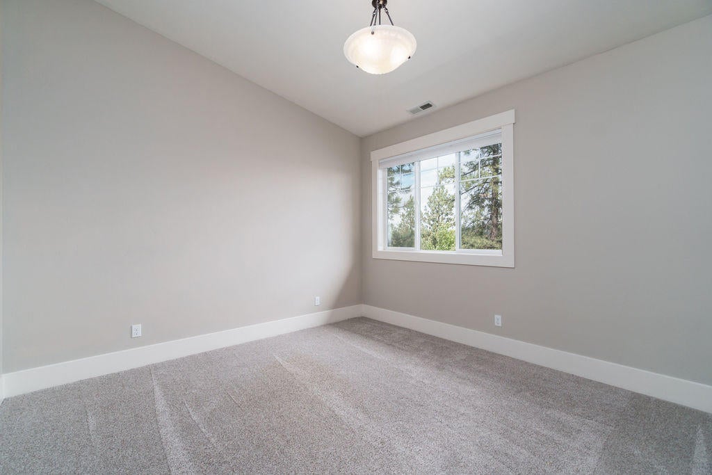 3336 Northwest Shevlin Ridge Bend, OR 97703 - Photo 41 of 69 RileyVisuals-42