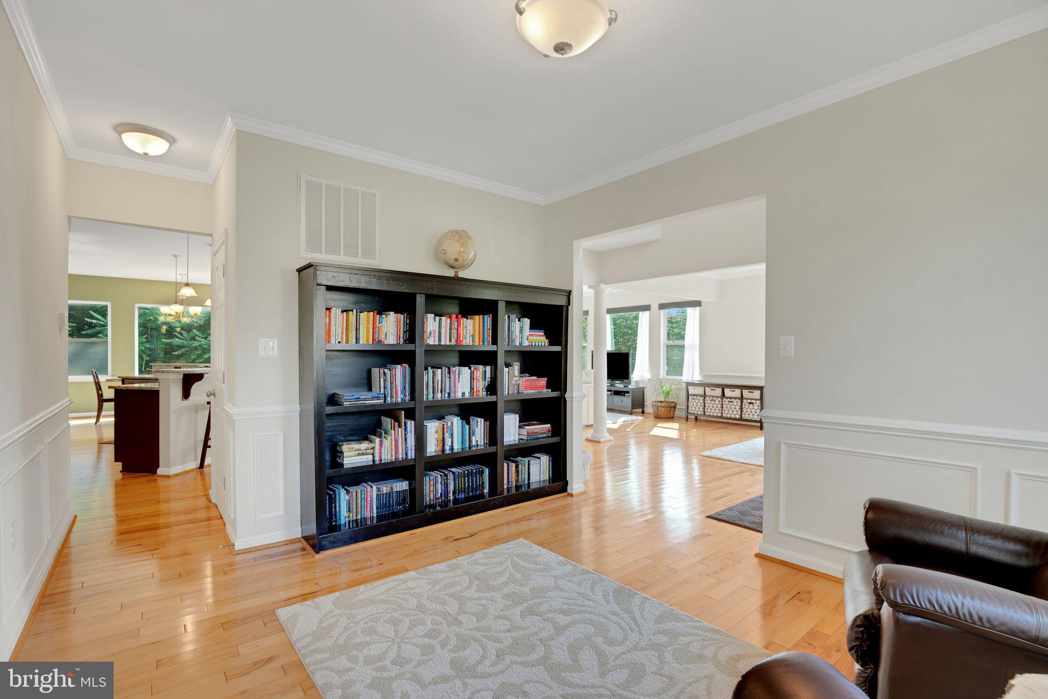 2058 Baythorne Road Prince Frederick, MD 20678 - Photo 12 of 51 Built in book shelves.