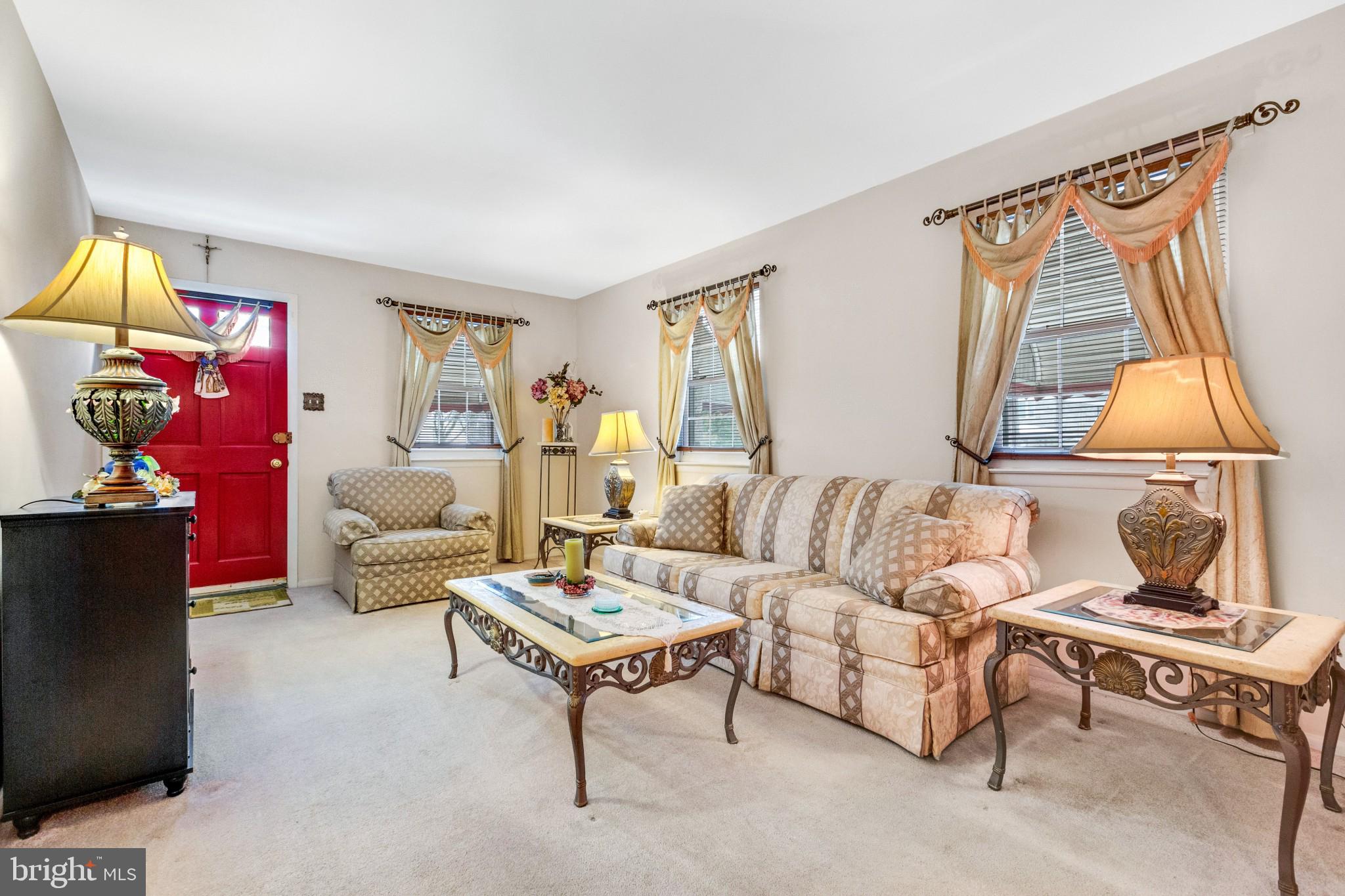 7391 Ridge Avenue Philadelphia, PA 19128 - Photo 4 of 30 Gallery Image 4