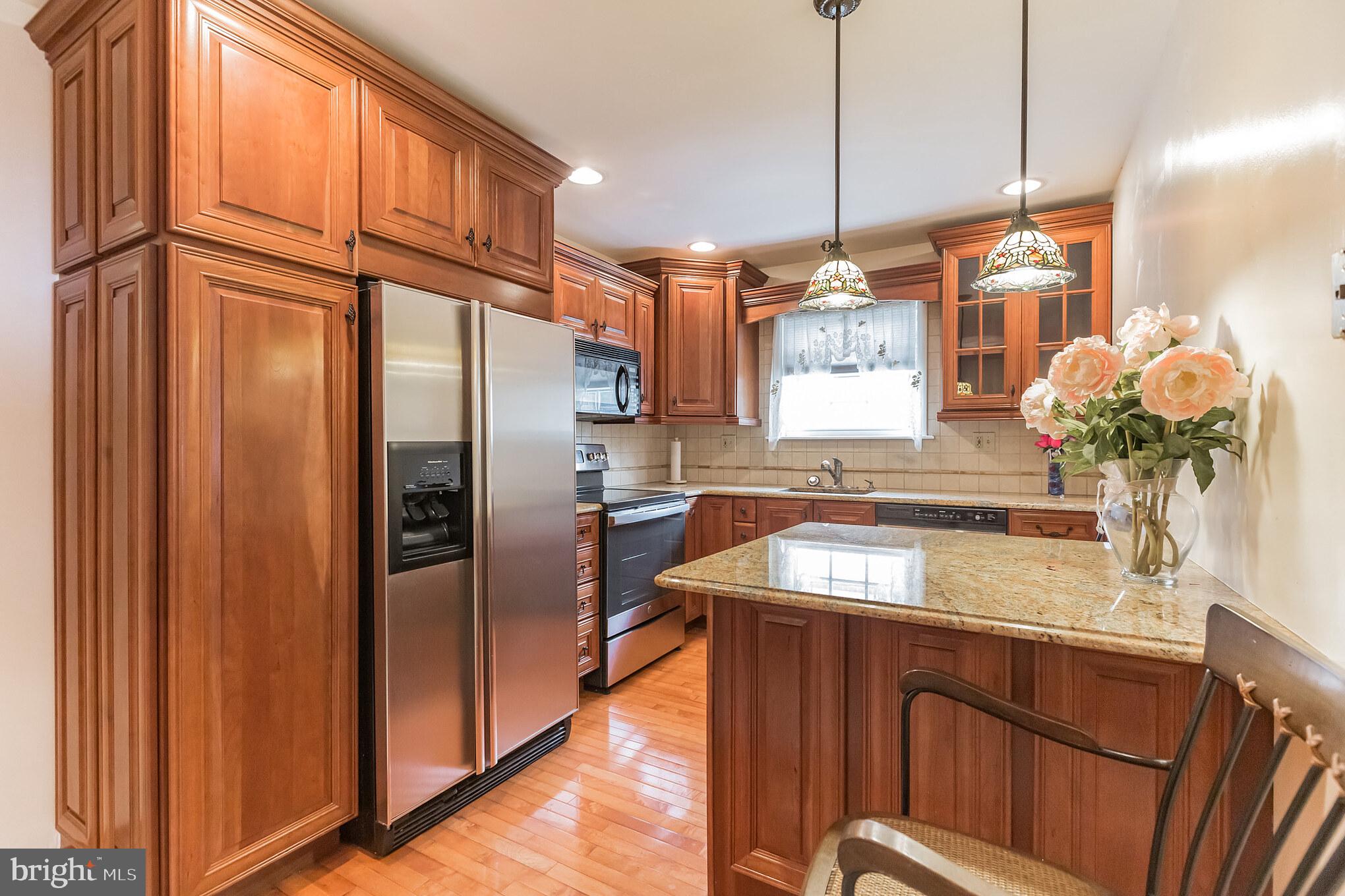 7391 Ridge Avenue Philadelphia, PA 19128 - Photo 7 of 30 Gallery Image 7
