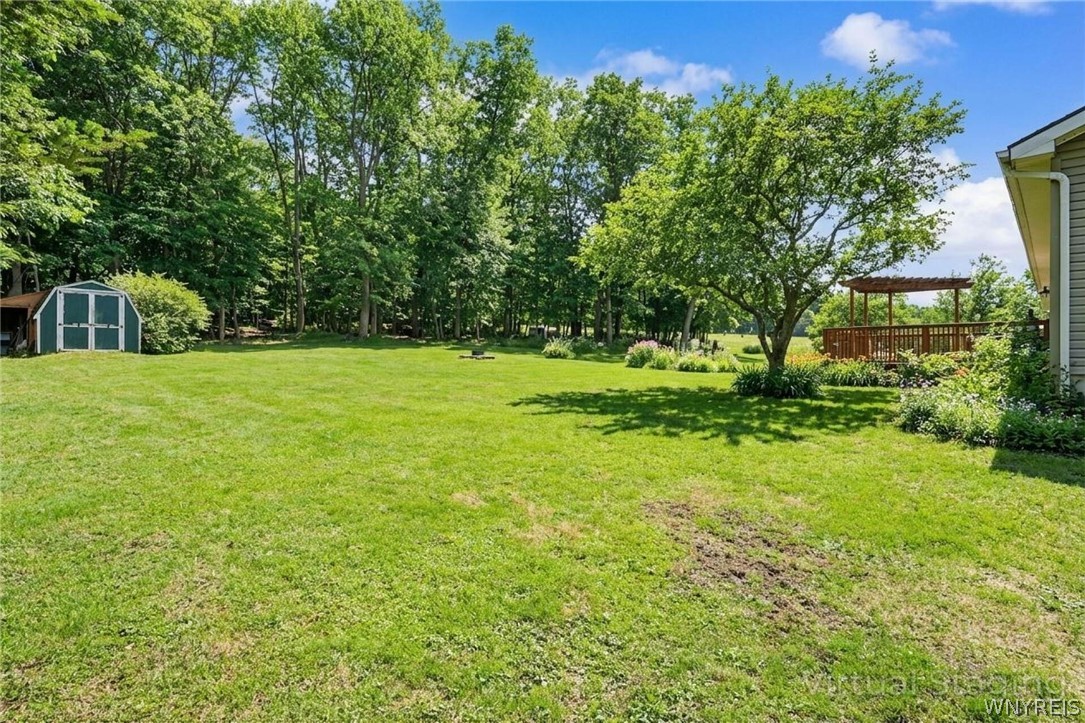 10960 Dennison Road Hanover, NY 14062 - Photo 5 of 46