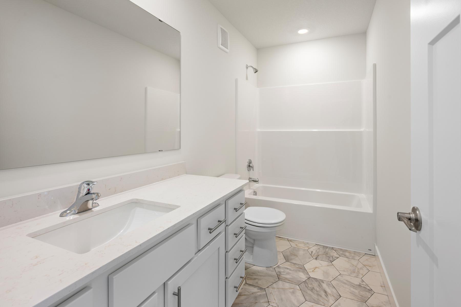 620 Redwood Loop North Cambridge, MN 55008 - Photo 16 of 20