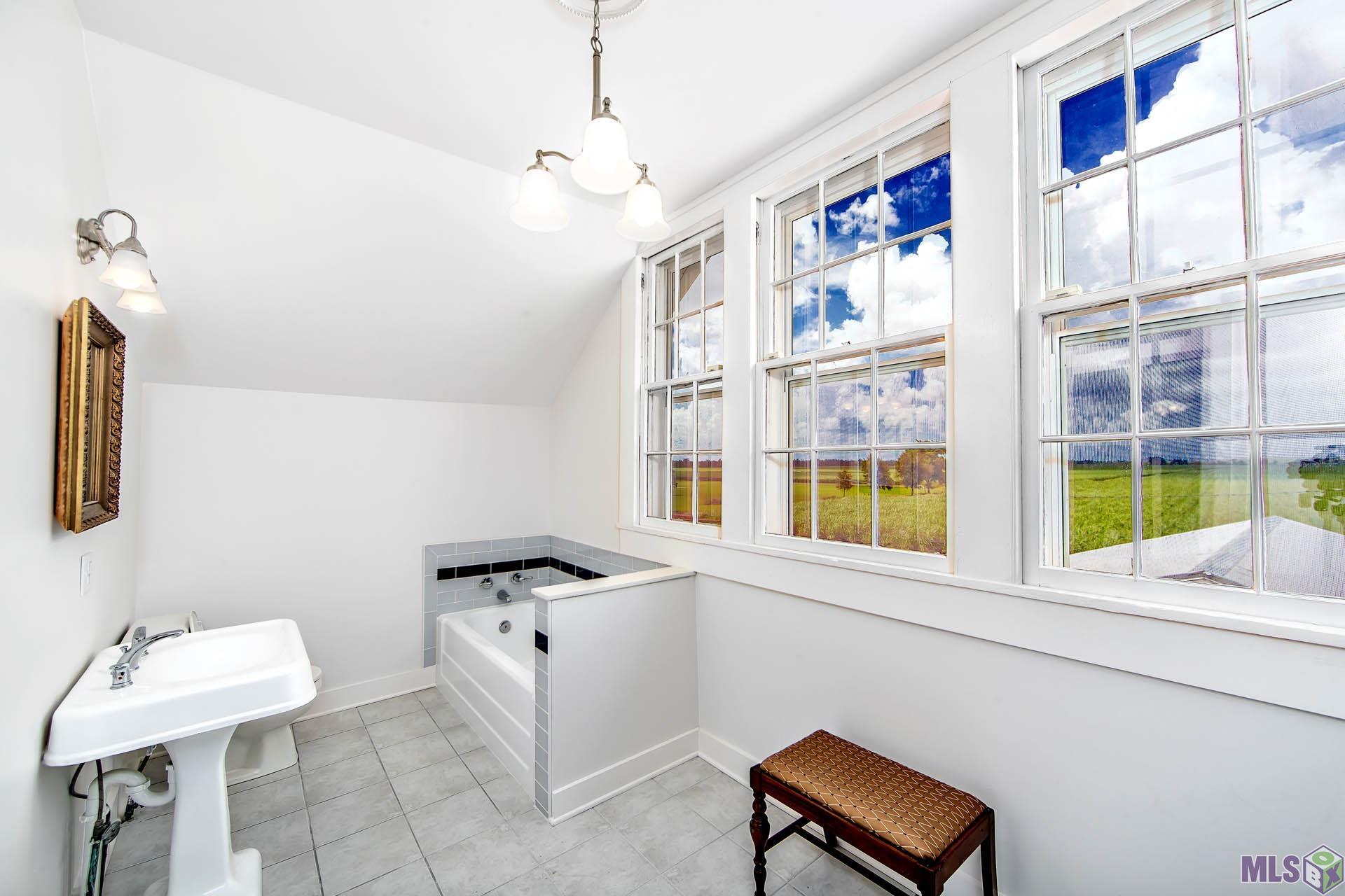 3269 Highway 308 Raceland, LA 70394 - Photo 6 of 11