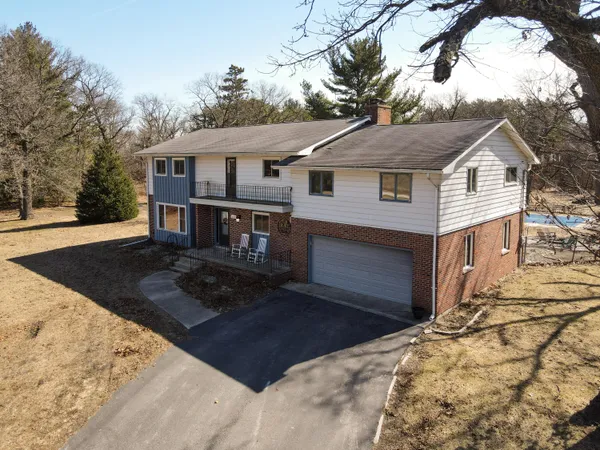 $485,000 | 3719 West 50 South, Morocco, IN 47963