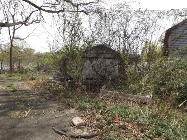 $99,900 | 219 Exeter Street, Bridgeport, CT 06606