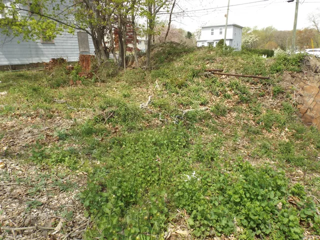 $99,900 | 219 Exeter Street, Bridgeport, CT 06606