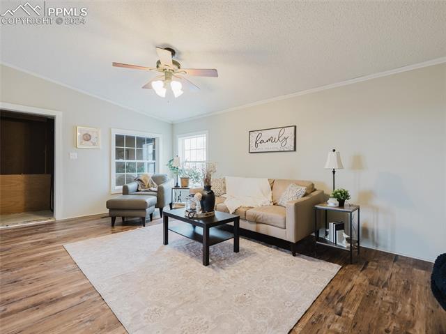 14175 Demmler Road Colorado Springs, CO 80928 - Photo 9 of 31 Gallery Image 9