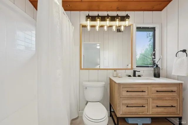 $1,595,000 | 447 Sparkes Road, Sebastopol, CA 95472