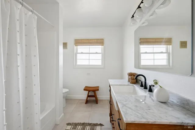 $1,595,000 | 447 Sparkes Road, Sebastopol, CA 95472