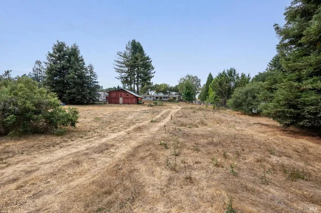$1,595,000 | 447 Sparkes Road, Sebastopol, CA 95472