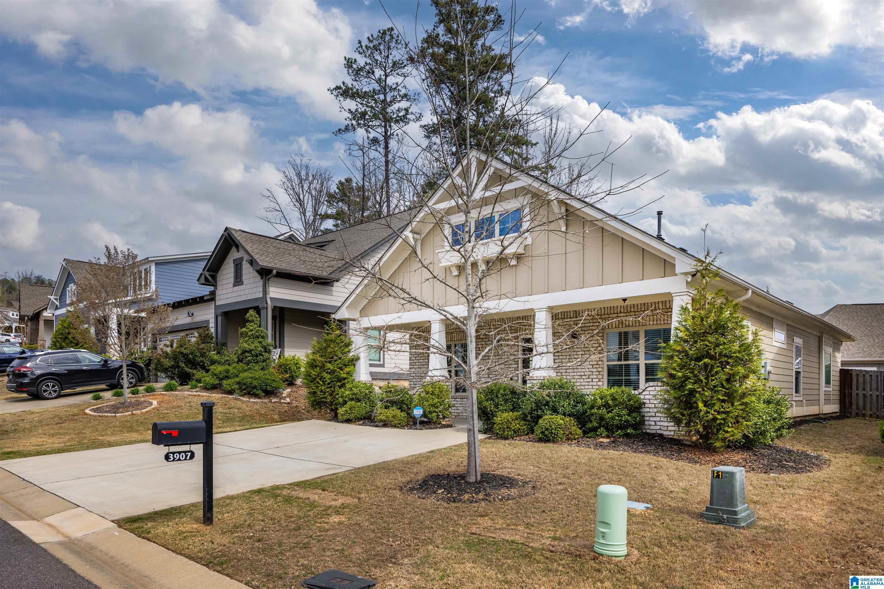 3907 Crest Landing Birmingham, AL 35210 - Photo 3 of 44
