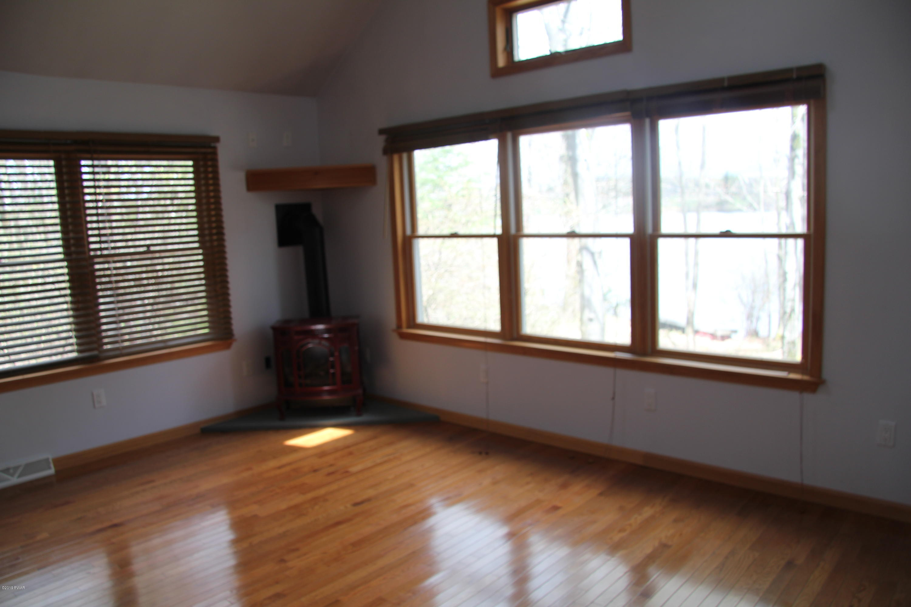 290 Lake Lorain Road Poyntelle, PA 18454 - Photo 11 of 21