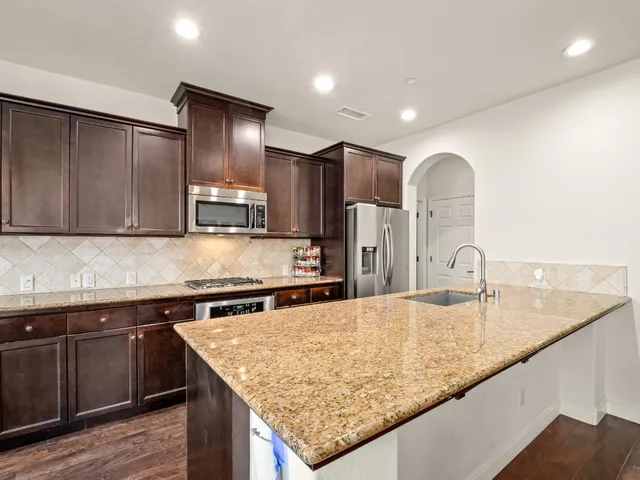 $529,000 | 11319 North Via Napoli Drive, Fresno, CA 93730