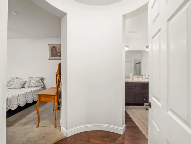 $529,000 | 11319 North Via Napoli Drive, Fresno, CA 93730