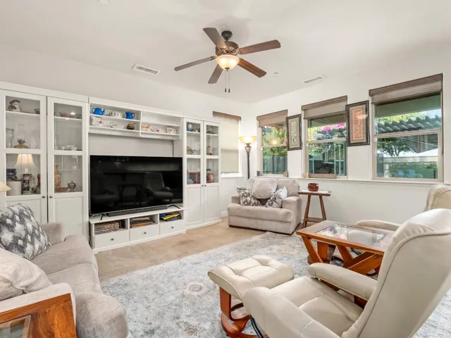 $529,000 | 11319 North Via Napoli Drive, Fresno, CA 93730