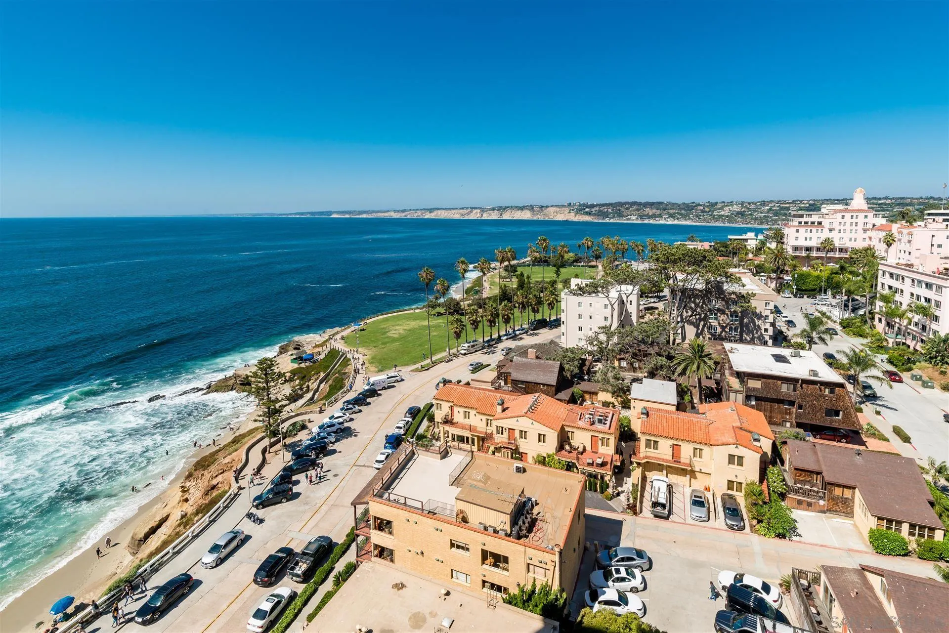 939 Coast Boulevard, Unit 16F La Jolla, CA 92037 - Photo 21 of 22 a view of a city with an ocean view